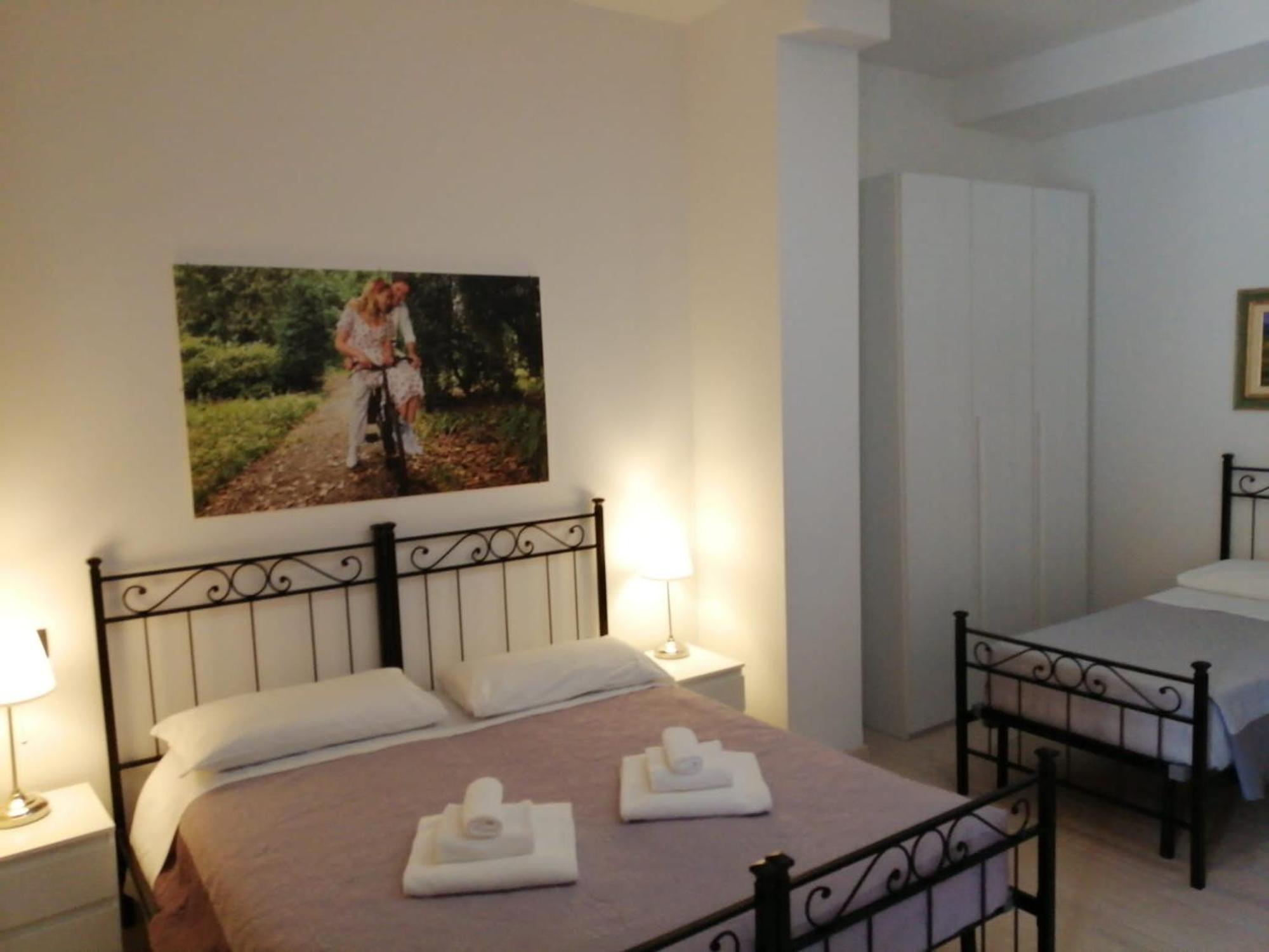 Dimora Santa Barbara Hotel Ferrara Phòng bức ảnh